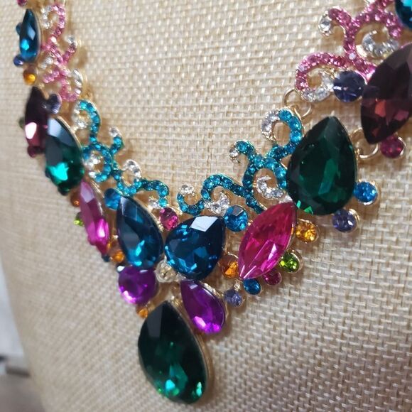 DRAMATIC STATEMENT NECKLACE & EARRINGS SET Costume Jewelry Prom Formal - Picture 4 of 12